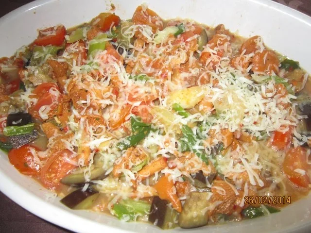 Rezept: Pfifferlings-Auflauf mit Gemüse Pfifferlings-Auflauf mit Gemüse - Rezept