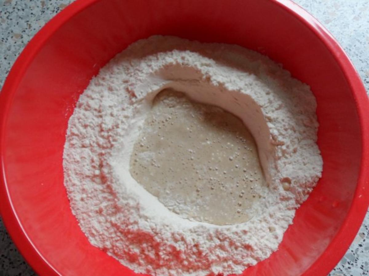 Brot backen: Rosmarin-Paprika-Brot - Rezept - Bild Nr. 2