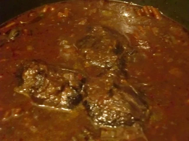 Rezept: Schweinebäckchen in Rotwein - Soße Bild Nr. 7 Schweinebäckchen in Rotwein - Soße - Rezept - Bild Nr. 7