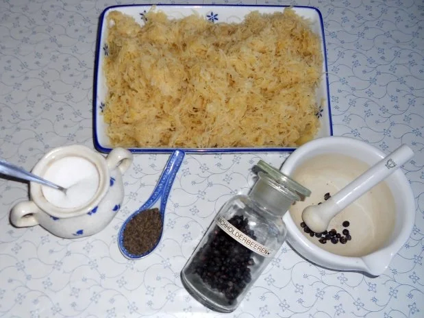 "Oma - Friede`s"- Ostpr. - Sahne - Sauerkohl mit Spitzbeinen (Rzpt. um 1900) - Rezept - Bild Nr. 9