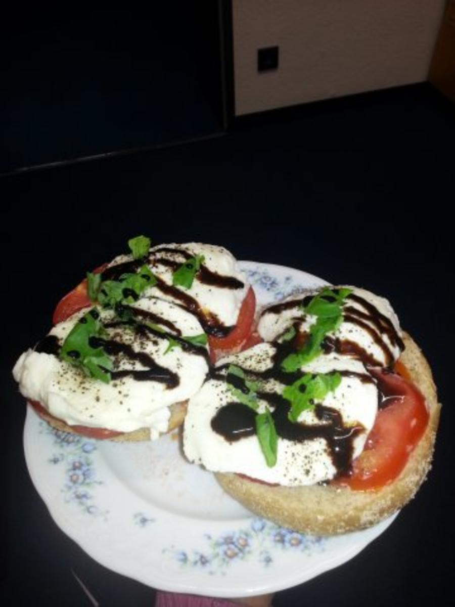 Bilder für Tomate Mozarella auf Sonnenblumenkernbrot - Rezept