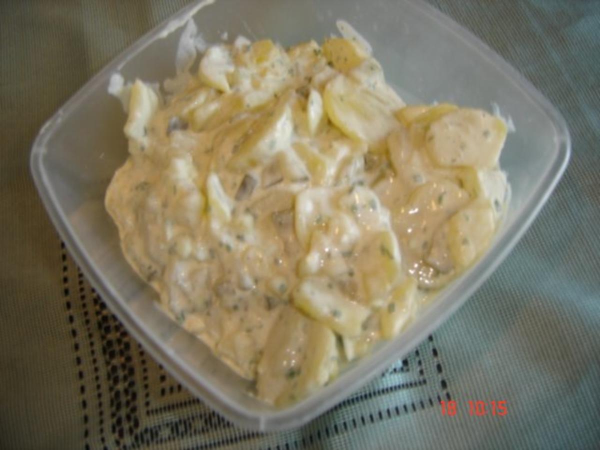 Kartoffelsalat mit Schmand nach Rüdi`s Art - Rezept