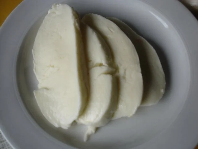 Rezept: Kartoffelrösti mit Mozzarella und Tomatensalat Bild Nr. 4 Kartoffelrösti mit Mozzarella und Tomatensalat - Rezept - Bild Nr. 4