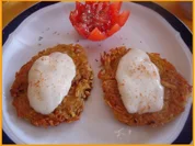 Rezept: Kartoffelrösti mit Mozzarella und Tomatensalat Kartoffelrösti mit Mozzarella und Tomatensalat - Rezept