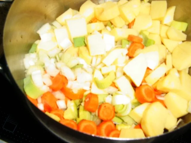 Rezept: Oma´s Erbseneintopf Bild Nr. 3 Oma´s Erbseneintopf - Rezept - Bild Nr. 3