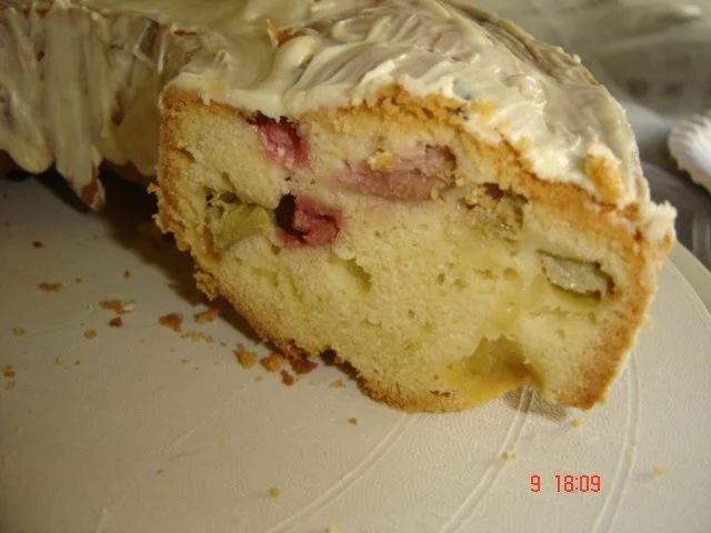 Rhabarber Gugelhupf - Rezept