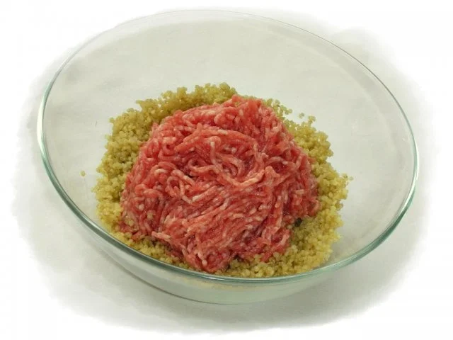 Quinoa-Hackfleisch-Muffins mit Cornflakes-Streusel - Rezept - Bild Nr. 9