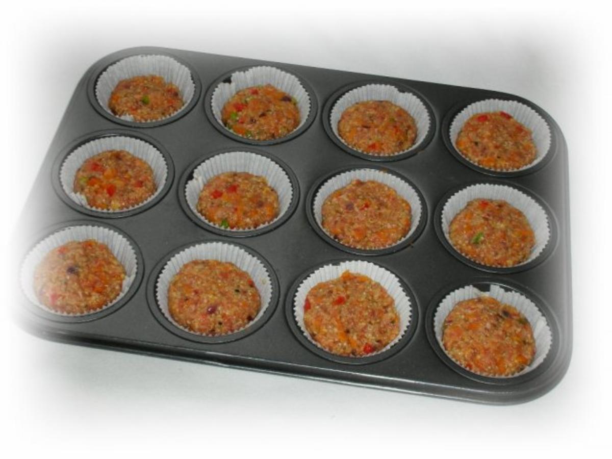 Quinoa-Hackfleisch-Muffins mit Cornflakes-Streusel - Rezept - Bild Nr. 15