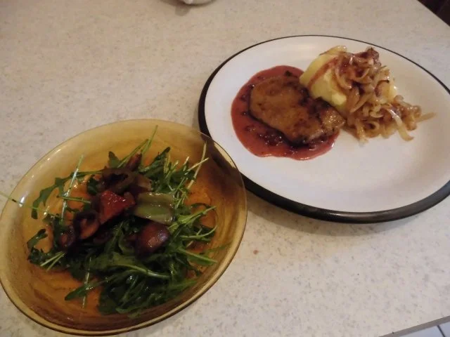 Leber mit Preiselbeer Soße an Kartoffelstampf - Rezept