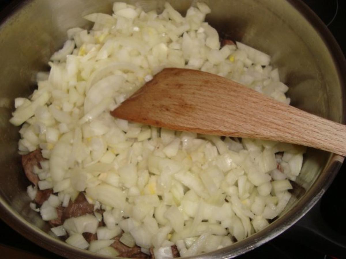 Paprika-Zwiebel-Gulasch - Rezept - Bild Nr. 3