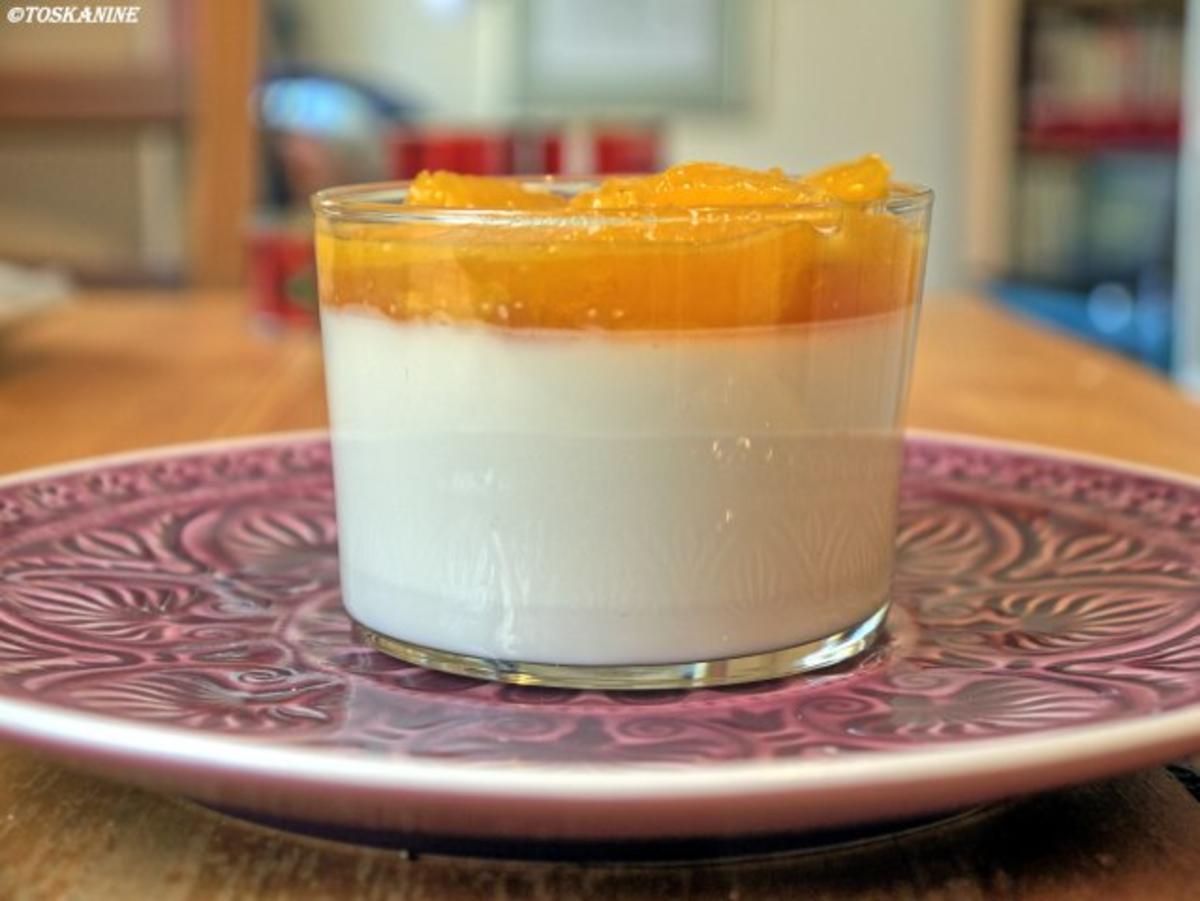 Darjeeling-Panna Cotta mit Karamell-Orangen - Rezept - kochbar.de