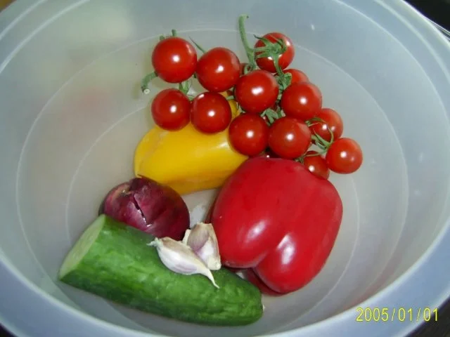 Ohne Fleisch: Gazpacho & Quarknockerln..... - Rezept - Bild Nr. 2