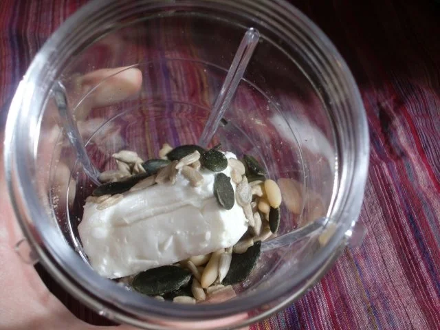 Rezept: Spinatpesto mit Schafskäse Bild Nr. 2 Spinatpesto mit Schafskäse - Rezept - Bild Nr. 2