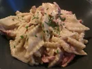 Rezept: Pasta in einer Schinken-Käse-Sahnesoße Pasta in einer Schinken-Käse-Sahnesoße - Rezept