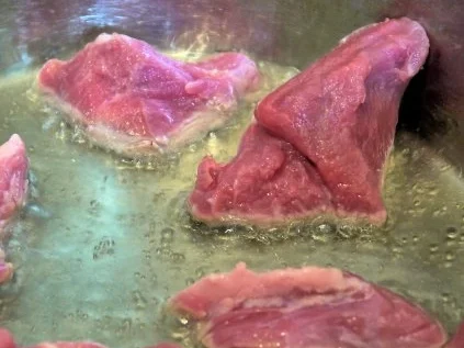 Rezept: Kalbsgulasch mit Kräuterseitlingen, dazu Schupfnudeln Bild Nr. 9 Kalbsgulasch mit Kräuterseitlingen, dazu Schupfnudeln - Rezept - Bild Nr. 9