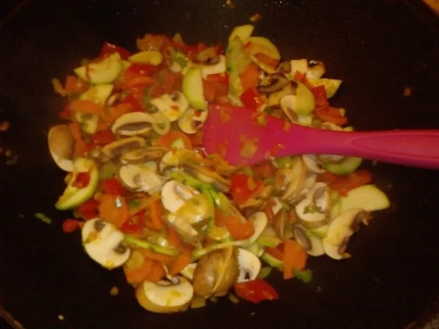 MINI-RESTEVERWERTUNGSSHOW – ENCHILADA CON POLLO CALIENTE - Rezept - Bild Nr. 4