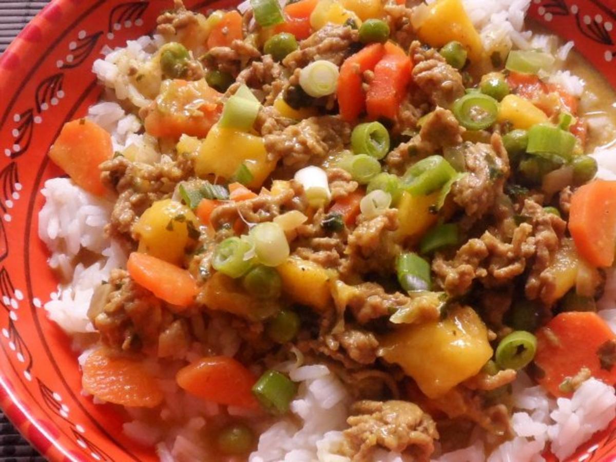 Pfannengerichte: Fruchtige Mango Hackfleisch Pfanne mit Erdnuss Soße ...