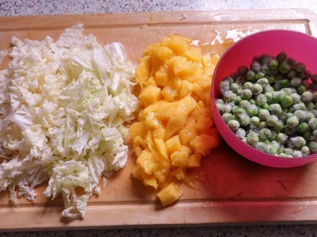 Rezept: Pfannengerichte: Fruchtige Mango-Hackfleisch-Pfanne mit Erdnuss-Soße Bild Nr. 3 Pfannengerichte: Fruchtige Mango-Hackfleisch-Pfanne mit Erdnuss-Soße - Rezept - Bild Nr. 3