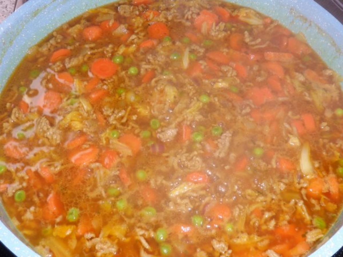 Pfannengerichte: Fruchtige Mango-Hackfleisch-Pfanne mit Erdnuss-Soße ...