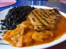Geflügel: Pikantes Schnitzel mit schwarzen thailändischen Klebreis - Rezept