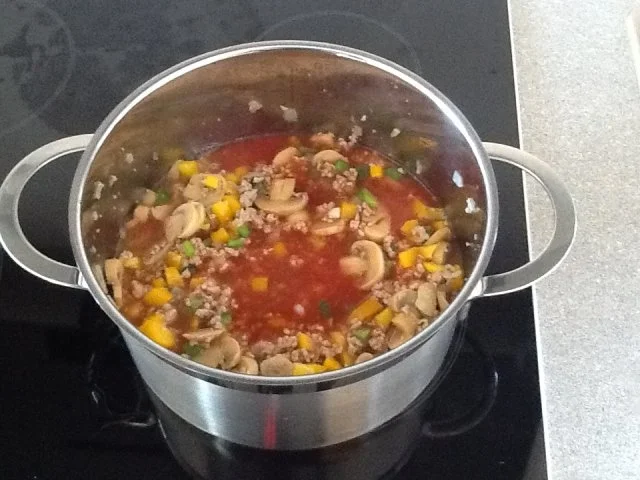 Rezept: Pizza-Suppe Bild Nr. 5 Pizza-Suppe - Rezept - Bild Nr. 5