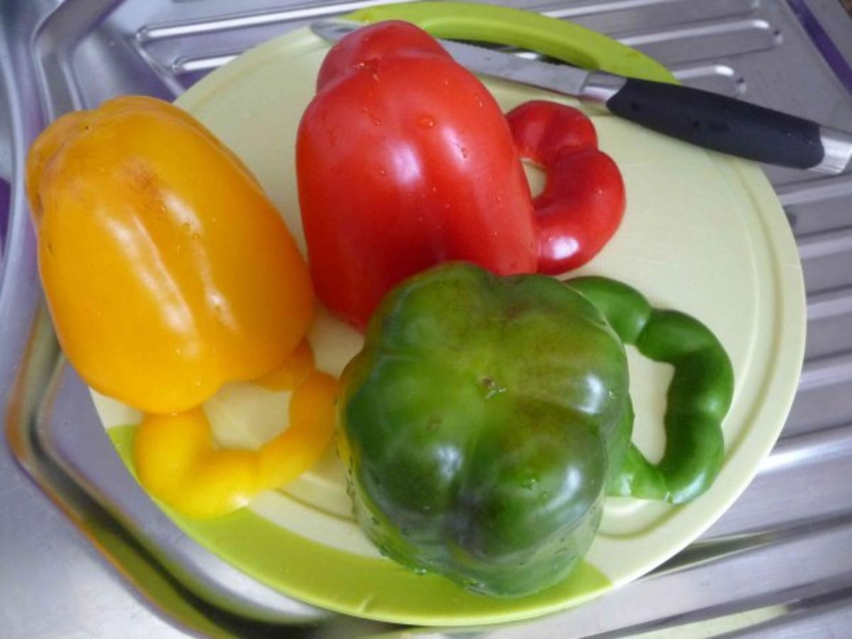 Vegan : Bunter Paprika in Tomatensoße mit Tofu und gekochten Reis - Rezept - Bild Nr. 5