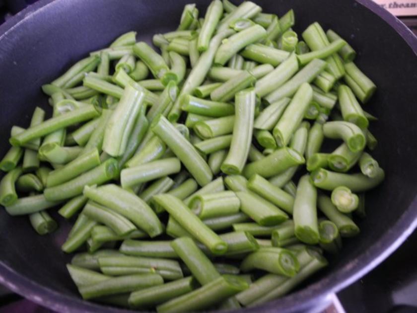 Vegan : Kichererbsen Röstis auf gesahnten grünen Bohnen und ...