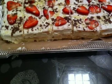 Schnelle Erdbeer-Sahne-Vanille-Schnittchen - Rezept - Bild Nr. 2