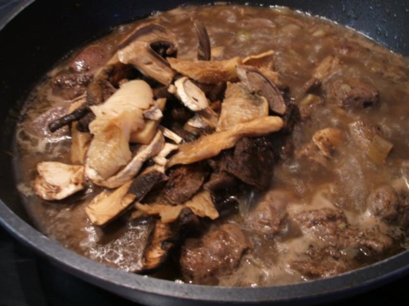 Wild: Wildgulasch nach Jägerart, einfach und schnell - einfach - von ... Wild: Wildgulasch nach Jägerart, einfach und schnell - einfach - von ...