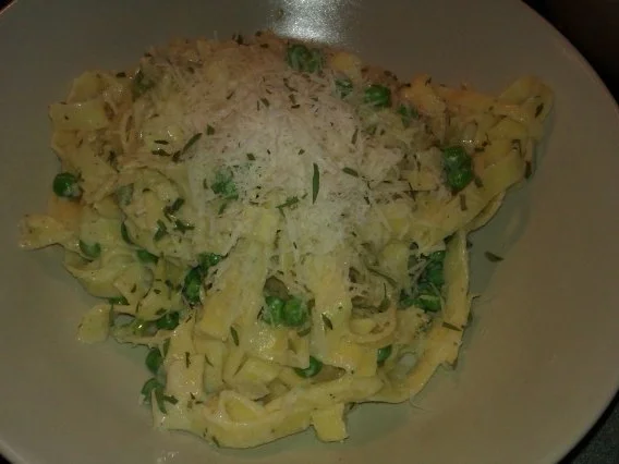 Tagliatelle mit Seidentofu-Erbsen-Soße - Rezept - Bild Nr. 4