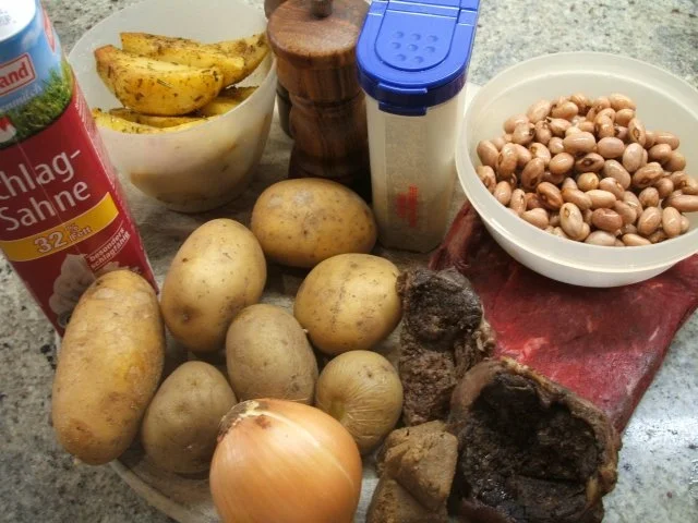 Suppen: Kartoffel- Bohnensuppe "Überbleibsel" - Rezept - Bild Nr. 2