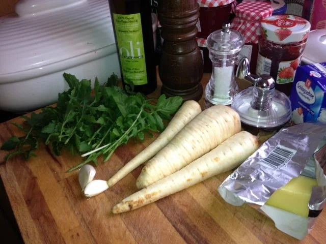 Rezept: Petersilien-Creme-Suppe mit Rucola Bild Nr. 2 Petersilien-Creme-Suppe mit Rucola - Rezept - Bild Nr. 2