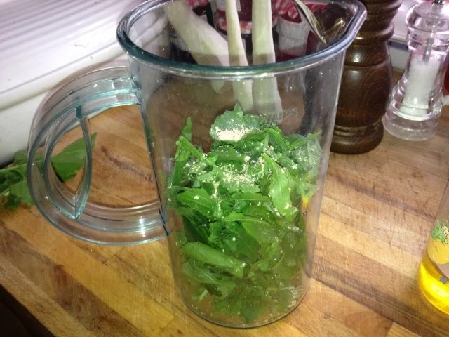 Rezept: Petersilien-Creme-Suppe mit Rucola Bild Nr. 3 Petersilien-Creme-Suppe mit Rucola - Rezept - Bild Nr. 3