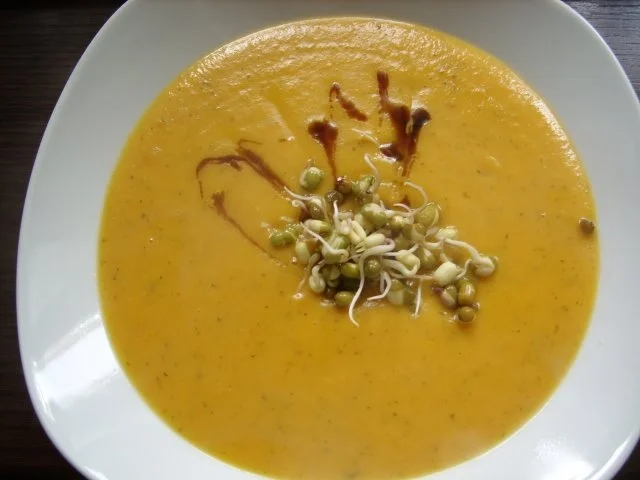 Möhren-Ingwer-Süppchen - Rezept