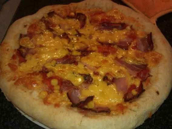 Pizza Pie mit Käserand - Rezept - Bild Nr. 10