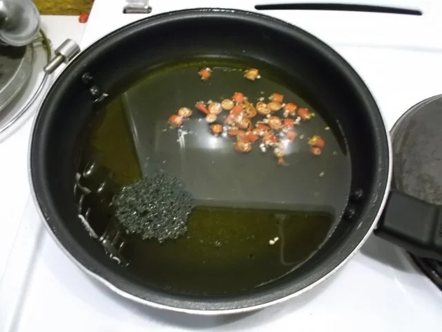 Öl: Chiliöl mit Bärlauch - Rezept - Bild Nr. 4