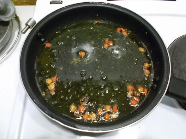 Öl: Chiliöl mit Bärlauch - Rezept - Bild Nr. 5