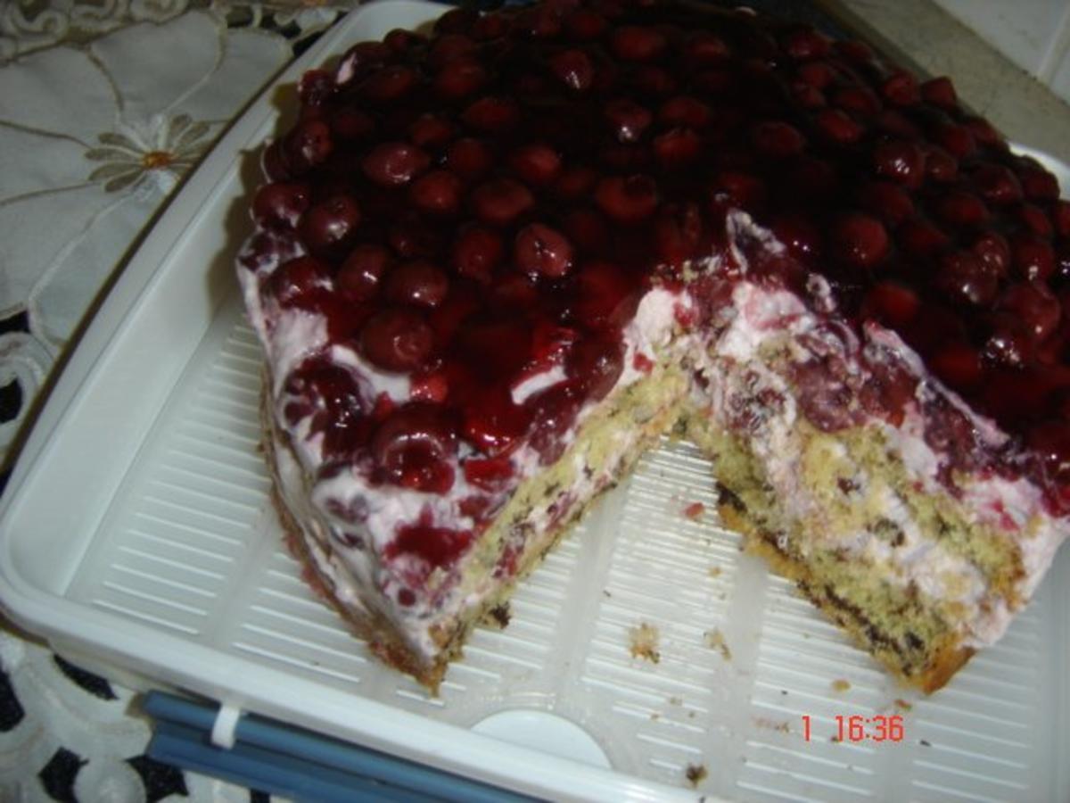 Bilder für Joghurt-Kirschtorte - Rezept