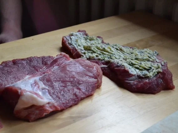 Rezept: Schichtbraten mit Kräutern und Bacon Bild Nr. 2 Schichtbraten mit Kräutern und Bacon - Rezept - Bild Nr. 2