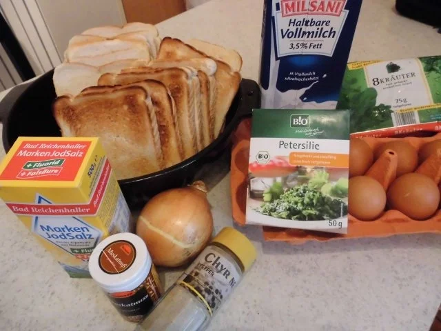 Rezept: Rouladen mit Rotkohl und Gugelhupfknödel Bild Nr. 6 Rouladen mit Rotkohl und Gugelhupfknödel - Rezept - Bild Nr. 6