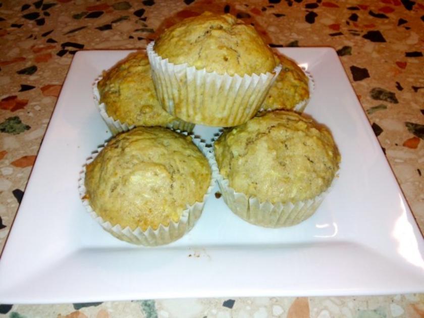 Apfel-Walnuss Muffins - Rezept mit Bild - kochbar.de