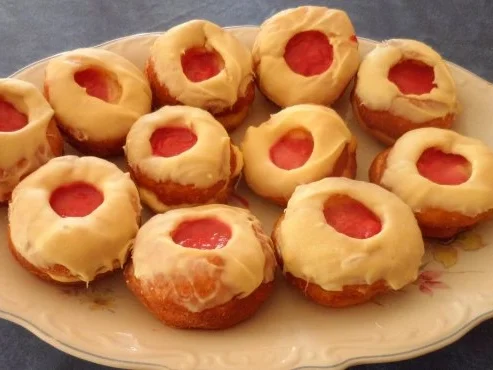 Rezept: Berliner mit Himbeerfüllung Berliner mit Himbeerfüllung - Rezept