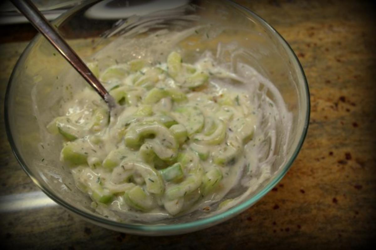 Warmer Gurkensalat - Rezept