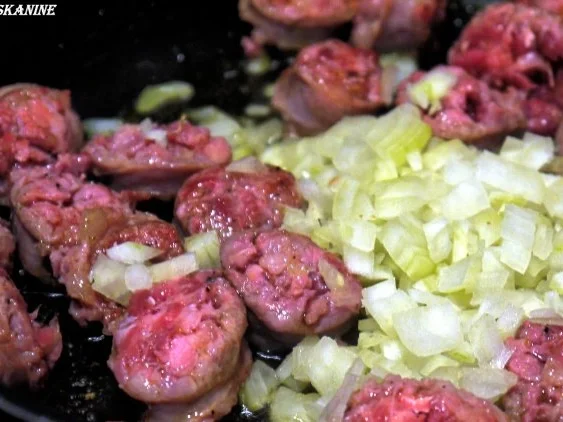 Rezept: Blumenkohl-Salsicce-Pfanne Bild Nr. 9 Blumenkohl-Salsicce-Pfanne - Rezept - Bild Nr. 9