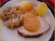 Lummerbraten mit Sauce, Sauerkraut und Kartoffeln - Rezept