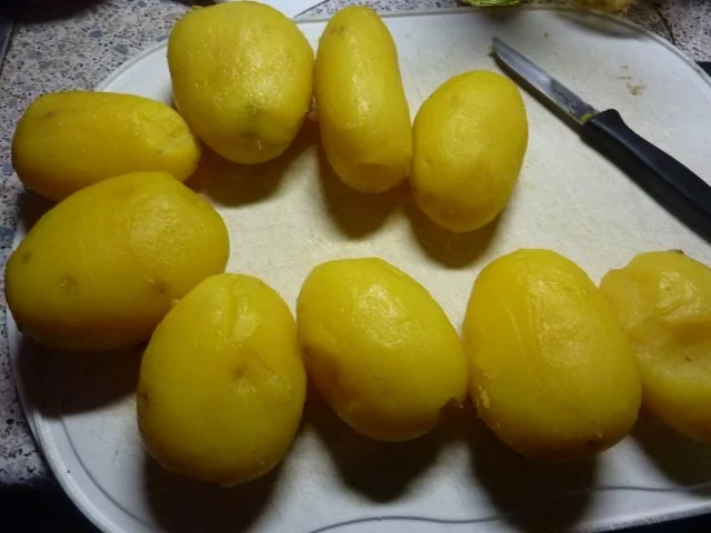 Rezept: Salate: Speckkartoffelsalat Bild Nr. 8 Salate: Speckkartoffelsalat - Rezept - Bild Nr. 8