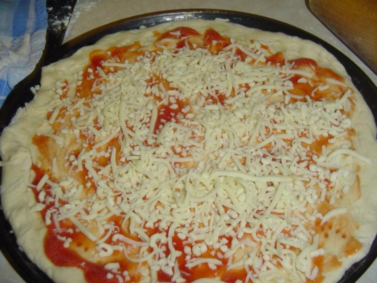 Pizza Fhungi - Rezept - Bild Nr. 7