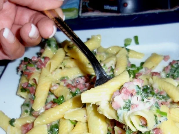 Rezept: Herzhafte Käsenudeln Bild Nr. 12 Herzhafte Käsenudeln - Rezept - Bild Nr. 12