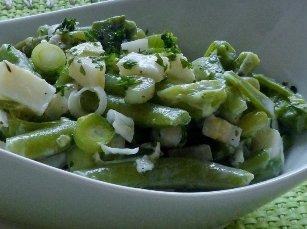 Salat: Frühlingsfrischer Apfel-Bohnen-Salat mit Zitronen-Sahne-Dressing - Rezept
