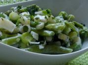 Salat: Frühlingsfrischer Apfel-Bohnen-Salat mit Zitronen-Sahne-Dressing - Rezept